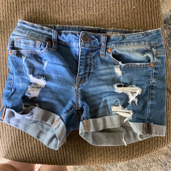 Shorts - Picture 1 of 2